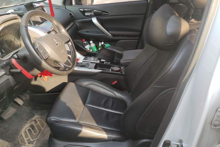 Used Mitsubishi Eclipse Cross 2018 1.5T CVT Two-Wheel Drive Dream Edition
