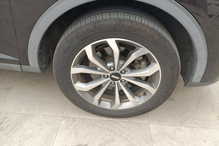 Used Wey VV6 2018 2.0T Two-Wheel-Drive Ultra-Luxury Version China V Standard