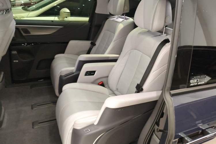 Used Buick GL8 2025 Lu Zun Deluxe Edition
