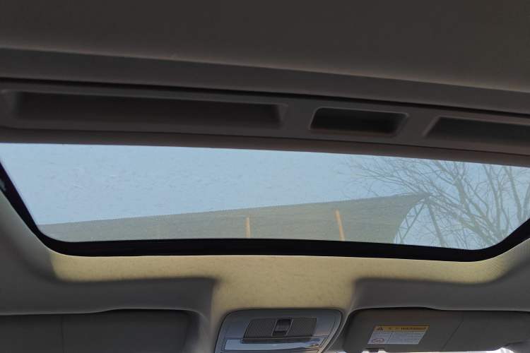 Used MG 6 2017 20T Automatic Luxury Smart Connect Version China V Standard