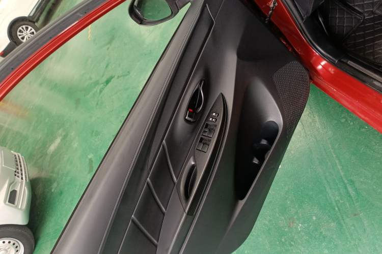 Used Toyota YARiS L 2019 1.5E CVT Dynamic Edition China VI compliant
