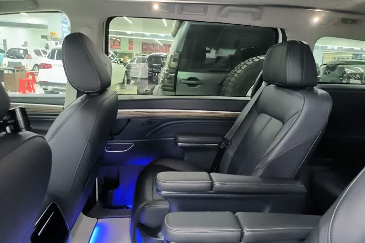 Used GAC Trumpchi M8 2023 Lingxiu Series 390T Prestige Edition
