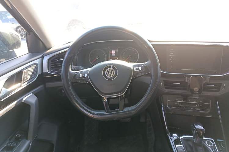 Used Volkswagen Tayron 2020 330TSI Two-Wheel Drive Luxury Smart Connectivity Version
