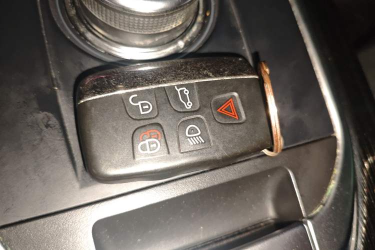 Used Land Rover Discovery Sport 2017 2.0T HSE LUXURY