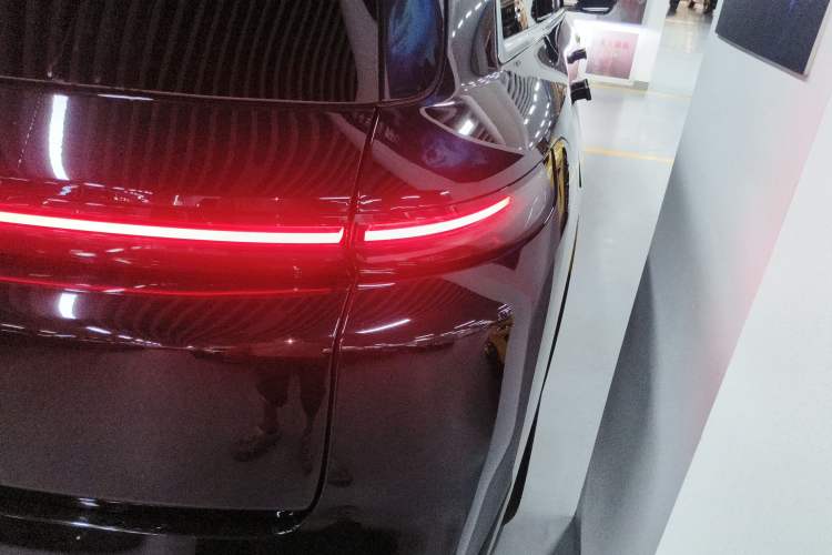 Used Li Auto L8 2023 Max model
