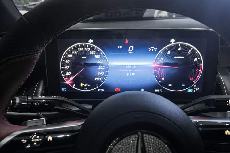 Used Mercedes-Benz GLC 2023 Refreshed GLC 300 L 4MATIC Dynamic Version 7-Seater