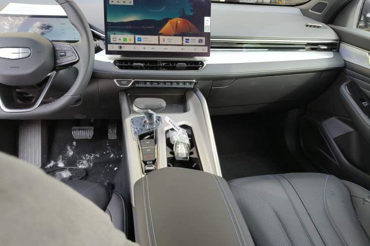 Used Geely Auto Preface 2025 Dongfang Yao 1.5TD Kunlun Edition