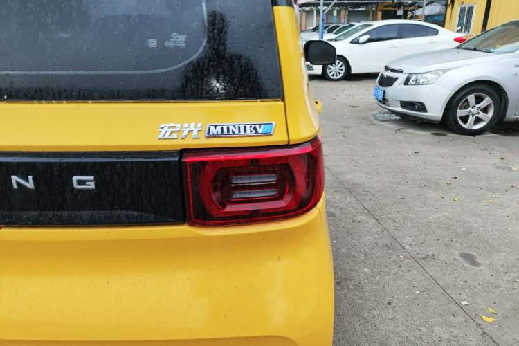 Used Wuling Hongguang MINIEV 2022 Macaron Fashion Model Lithium Iron Phosphate