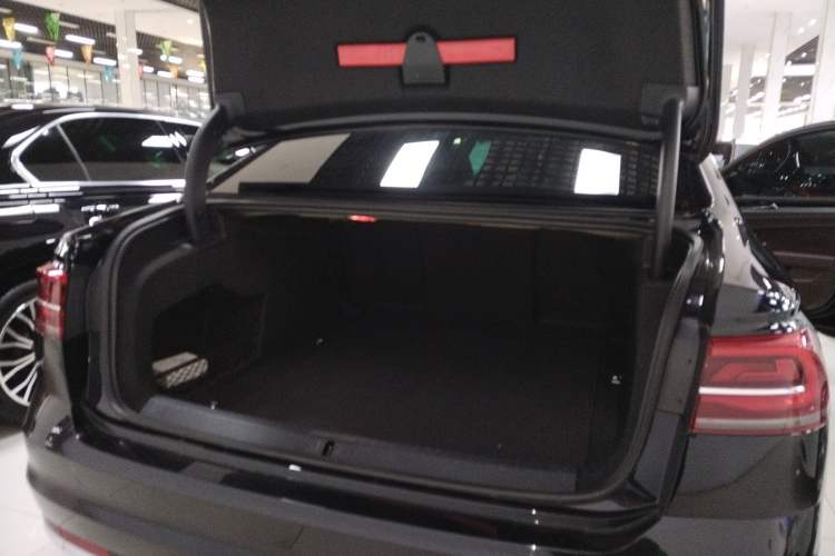 Used Volkswagen Phideon 2021 380TSI Luxury Edition