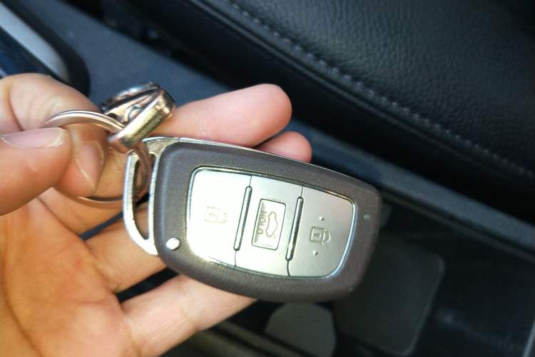 Used Hyundai Elantra 2015 1.6L Automatic Leading Model
