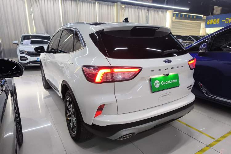 Used Ford Escape 2020 EcoBoost 245 Two-Wheel-Drive Titanium Edition