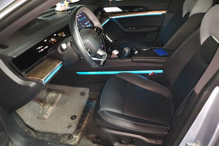 Used NETA S 2022 Pure Electric 715 km Range Rear-Wheel Drive Mid-Range Version