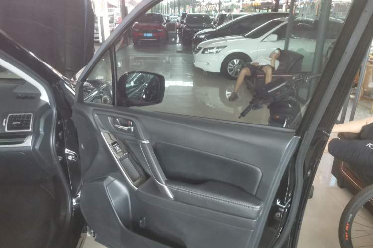 Used Subaru Forester 2016 2.0i Fashion Navigation Edition
