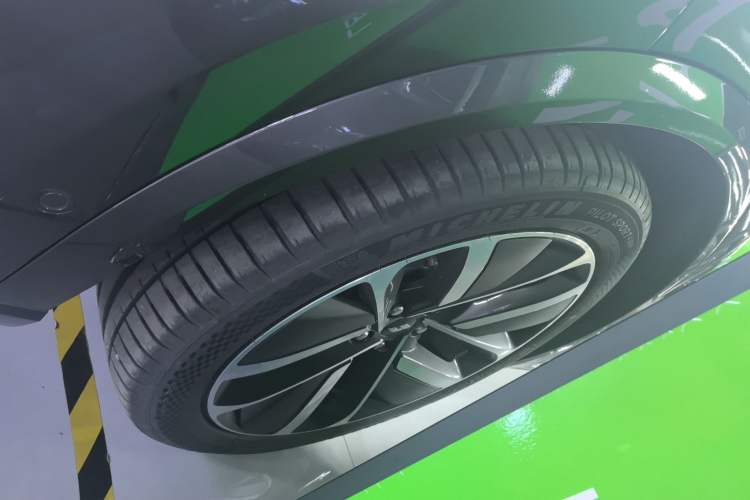 Used Li Auto L9 2024 Ultra Model
