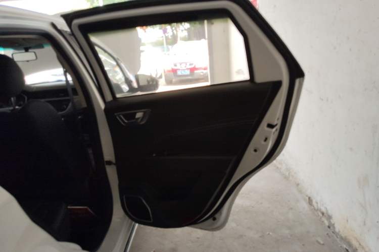 Used Geely Auto Vision X3 2017 1.5L Manual Elite Model
