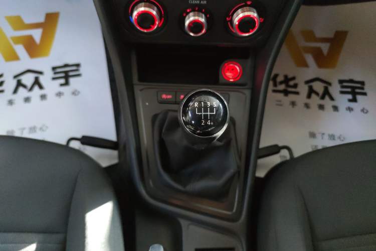 Used Volkswagen Lavida 2019 Lavida Start 1.5L Manual Fashion Edition China VI Standard