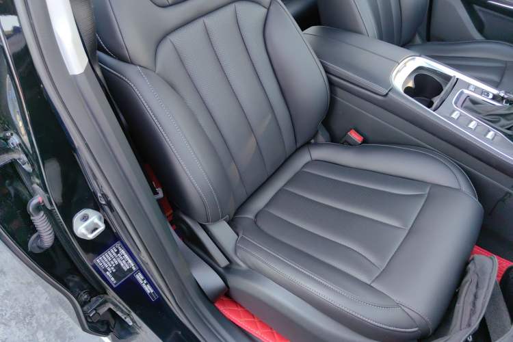 Used Dongfeng Fengon 580 2022 1.5T Automatic Luxury Model
