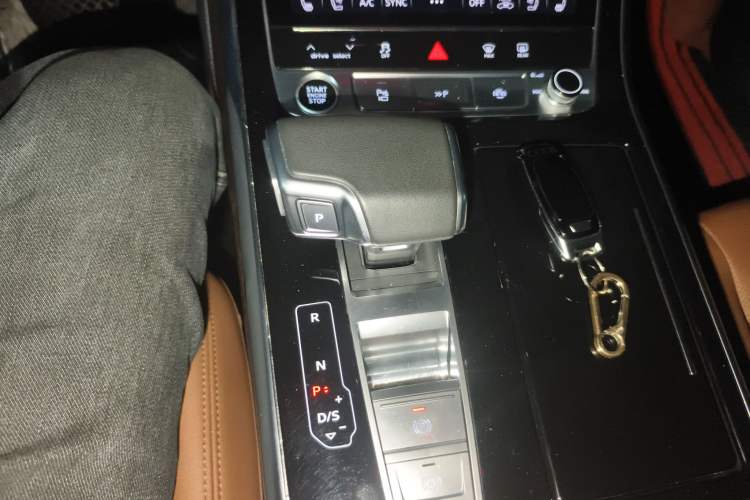 Used Audi Q7 2023 45 TFSI quattro S line Sport model