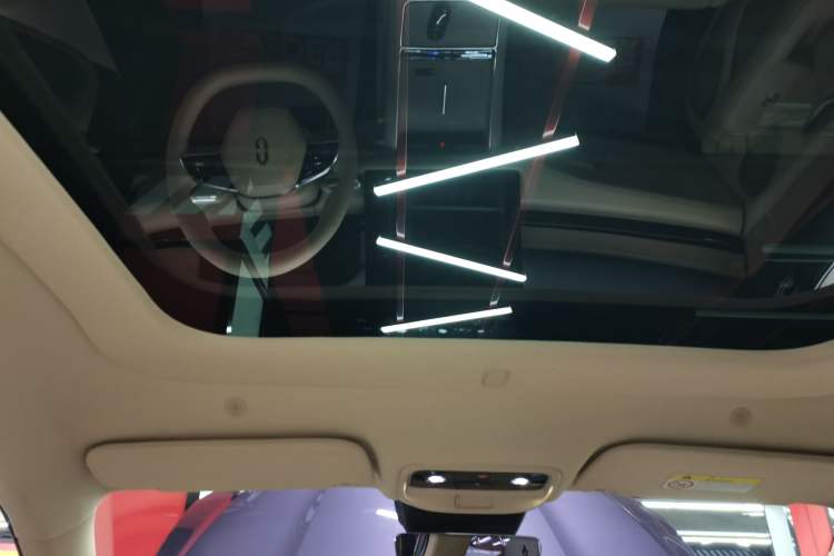 Used Hima AITO M5 2025 Extended-Range Ultra All-Wheel-Drive Version
