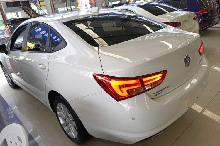 Used Buick Verano 2018 Sedan 20T Dual-Clutch Leading Model