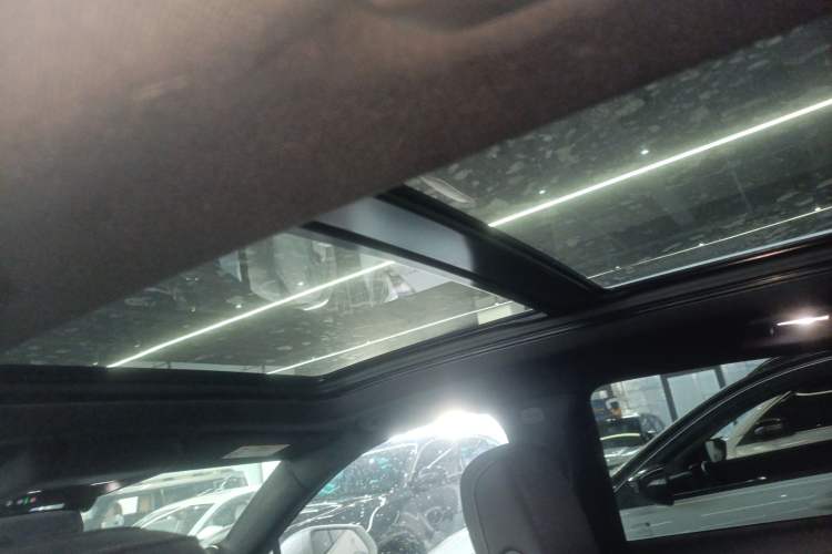 Used Cadillac XT4 2021 28T Two-Wheel Drive Tech Edition