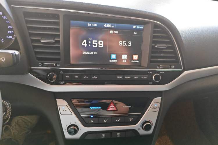 Used Hyundai Elantra 2016 1.6L Automatic ZhiXuan – Elite Version
