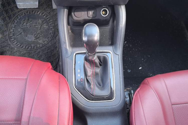 Used Oshan COS5 2019 1.6L Automatic Classic Model China VI Standard
