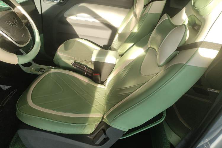 Used Wuling Hongguang MINIEV 2022 Macaron Premium Model – Lithium Iron Phosphate
