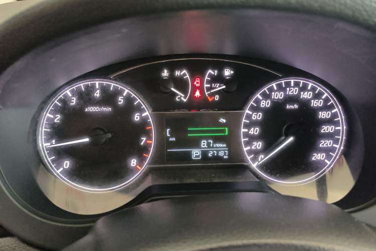 Used Nissan Tiida 2016 1.6L CVT Cool Dynamic Edition
