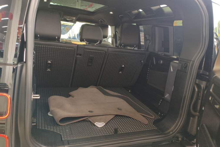 Used Land Rover Defender 2024 110 3.0T P400 X-DYNAMIC HSE
