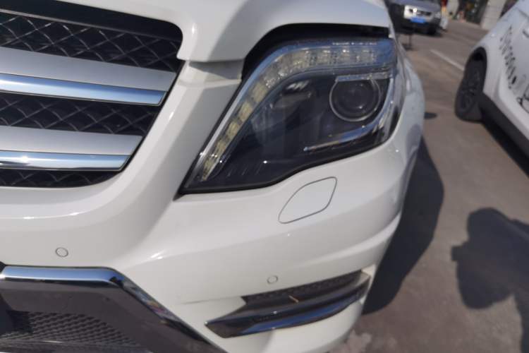 Used Mercedes-Benz GLK-Class 2015 GLK 260 4MATIC Fashion Edition Ultimate Version
