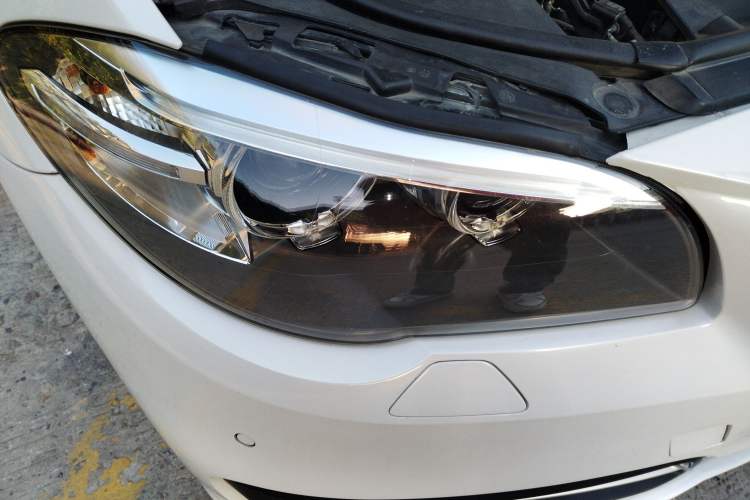 Used BMW 5 Series 2017 525Li Leading Model
