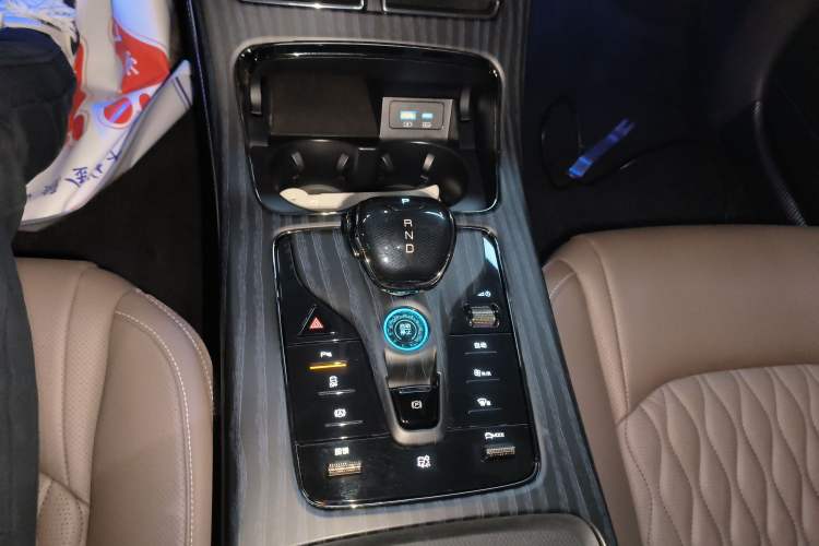 Used BYD Han 2023 EV Champion Edition 506KM Front-Wheel-Drive Premium Model
