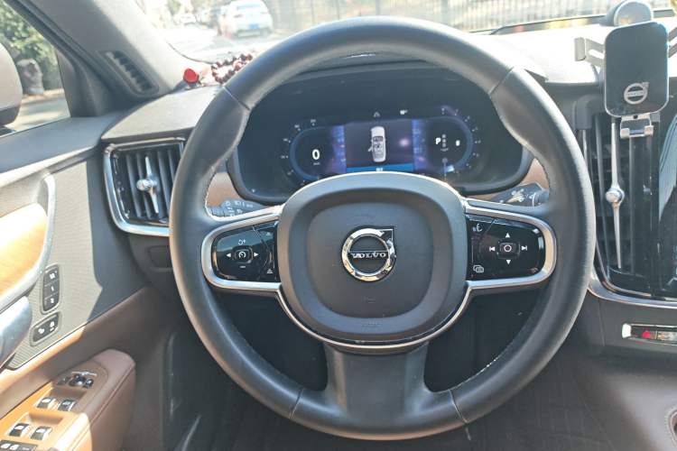 Used Volvo S90 2023 B5 Zhiyi Luxury Edition