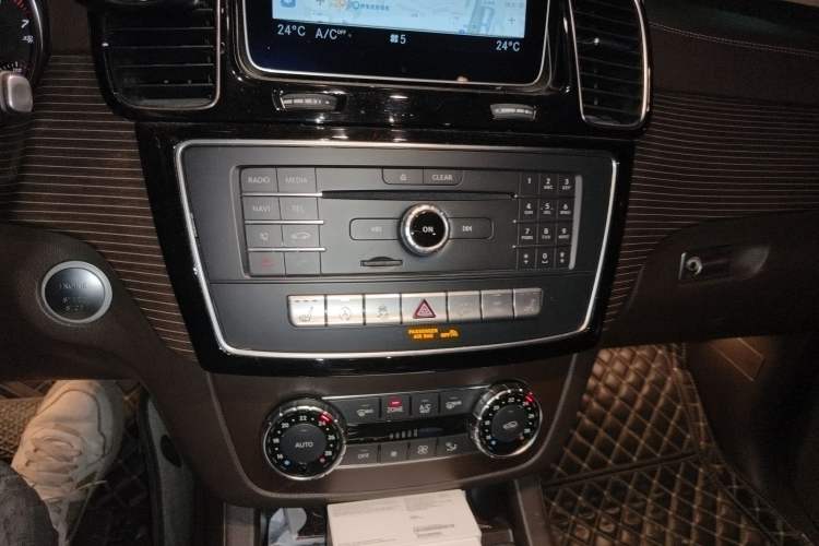 Used Mercedes-Benz GLE 2019 GLE 320 4MATIC Dynamic Edition Prestige Model
