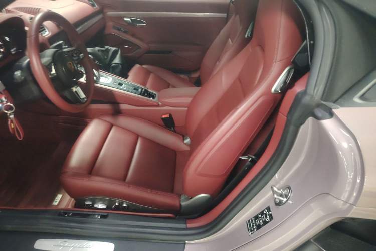 Used Porsche 718 2022 Spyder 2.0T
