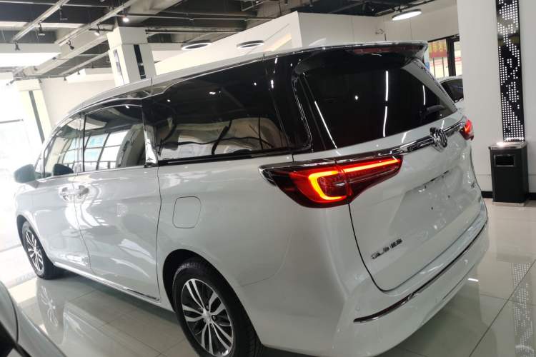 Used Buick GL8 2023 ES Lu Zun Deluxe Model
