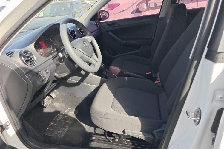 Used Volkswagen Jetta 2017 1.5L Automatic Fashion Model
