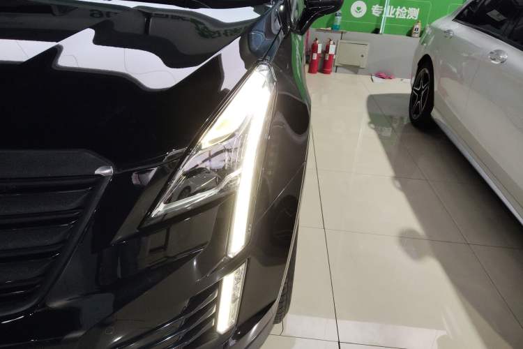 Used Cadillac XT5 2016 25T Luxury Model