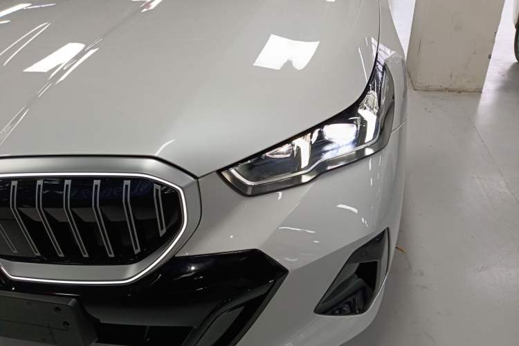 Used BMW 5 Series 2025 525Li M Sport Package