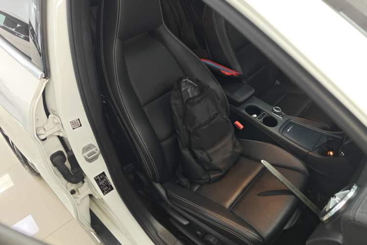 Used Mercedes-Benz GLA 2016 GLA 200 Fashion Model
