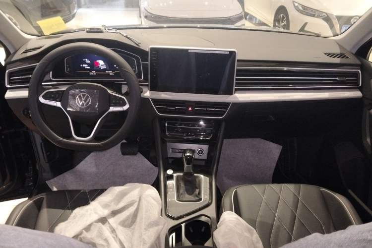 Used Volkswagen Tiguan L 
