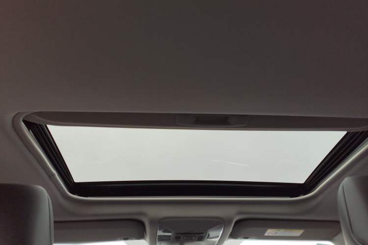 Used Toyota Wildlander 2022 2.0L CVT Two-Wheel Drive Luxury PLUS Edition
