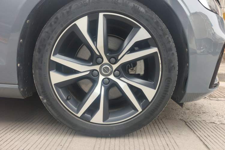 Used Volvo V60 2021 B5 Zhiyuan Sport Edition