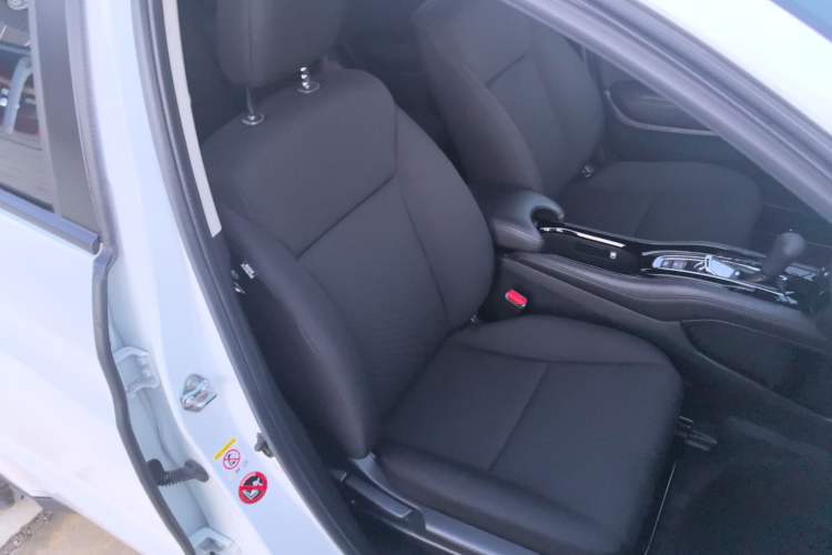 Used Honda Vezel 2015 1.5L CVT two-wheel drive Comfort trim