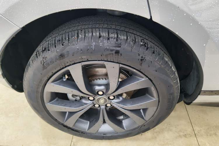 Used Land Rover Range Rover Evoque 2023 Aurora L 249 PS Collins Antique Bronze Special Edition
