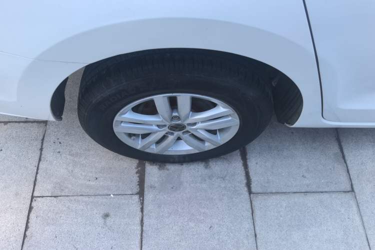 Used Volkswagen Jetta 2017 1.4L Manual Fashion Edition
