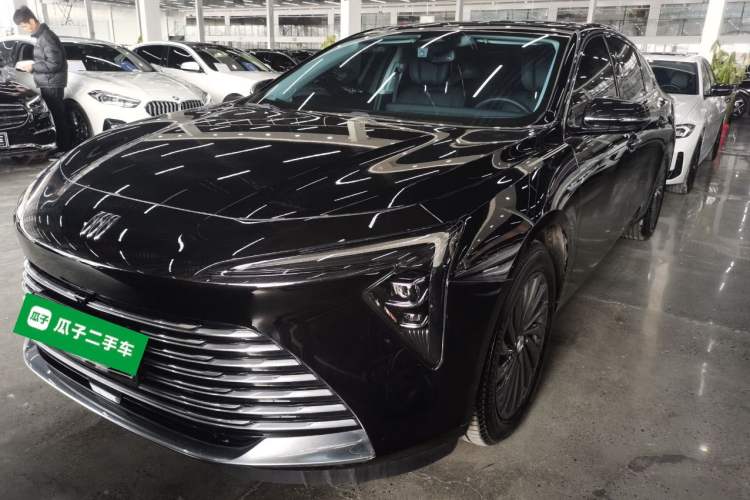 Used Buick LaCrosse 2025 28T Platinum Edition