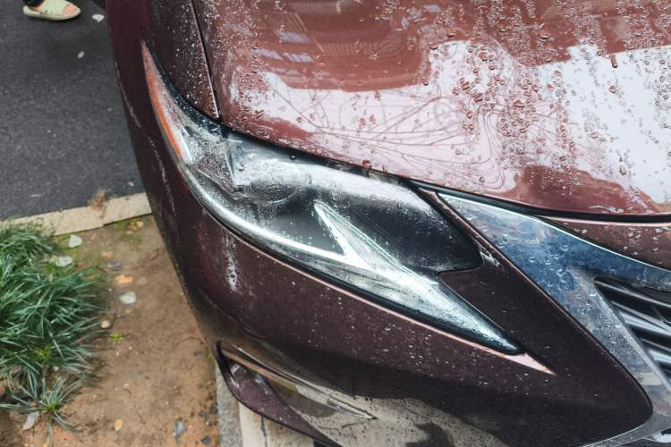 Used Lexus ES 2015 300h Comfort Edition
