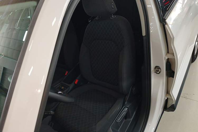 Used Skoda Kodiaq 2019 Restyled TSI330 5-Seater Two-Wheel Drive Standard Version China VI